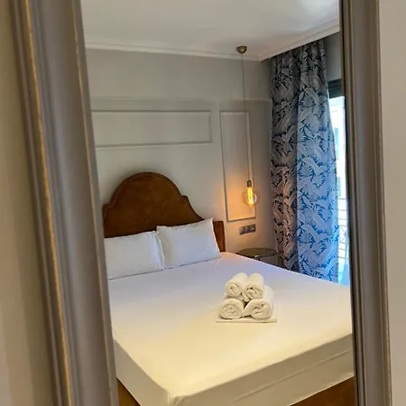 Hotel Eva Lefkada 2*