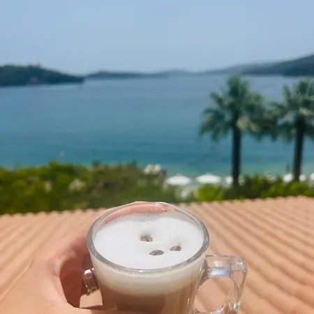 Eva Lefkada ホテル ニドリ